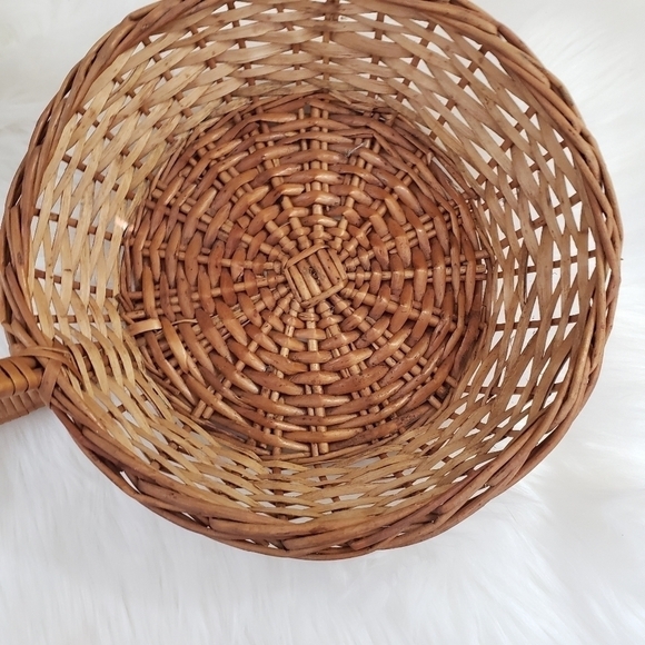 Rattan wicker basket side handle boho wall art - Picture 11 of 16